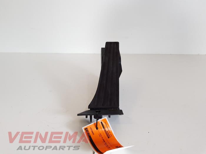 Używane Pedal gazu BMW 3 serie Touring (E91) 320i 16V Cena € 24,99 Procedura marży oferowane przez Venema Autoparts