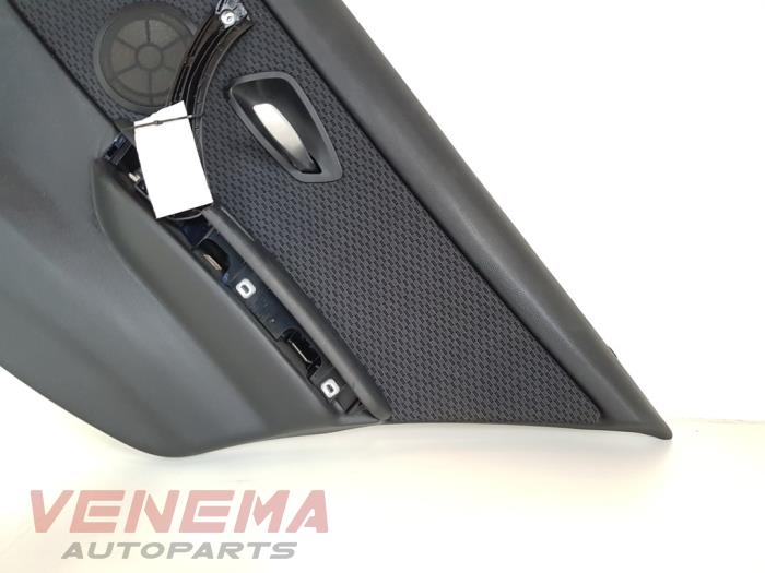 Rear door trim 4-door, right from a BMW 3 serie Touring (E91) 320i 16V 2011