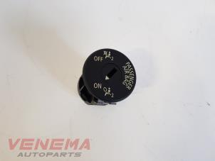 Used Airbag switch BMW 1 serie (E87/87N) 116d 16V Price € 14,99 Margin scheme offered by Venema Autoparts