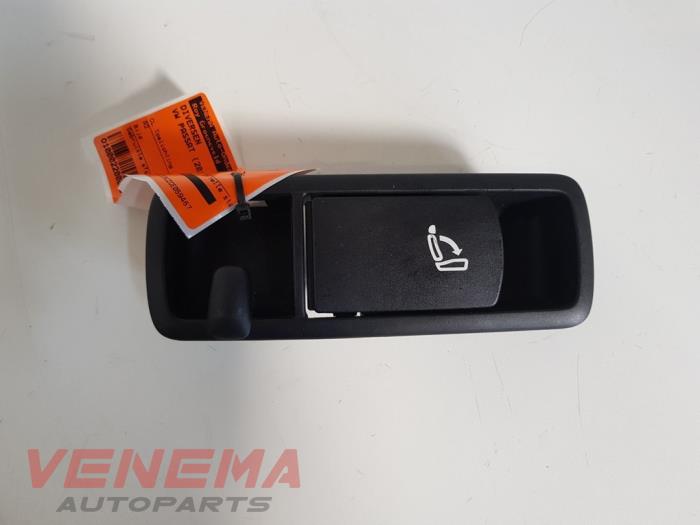Begagnade Diverse Volkswagen Passat Variant (365) 2.0 TDI 16V 170 Pris € 9,99 Marginaltabell erbjuds av Venema Autoparts