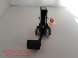 Used Brake pedal Volkswagen Passat Variant (365) 2.0 TDI 16V 170 Price € 49,99 Margin scheme offered by Venema Autoparts