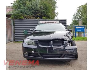 Usagé Pare-brise BMW 3 serie (E90) 320d 16V Prix € 149,99 Règlement à la marge proposé par Venema Autoparts