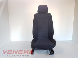 Used Seat, right BMW 1 serie (E87/87N) 116d 16V Price € 99,99 Margin scheme offered by Venema Autoparts