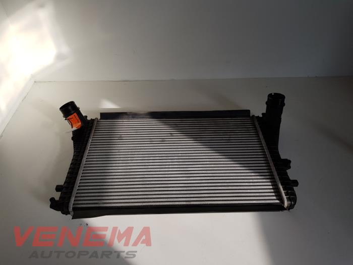Usados Intercooler Volkswagen Passat Variant (365) 2.0 TDI 16V 170 Precio € 59,99 Norma de margen ofrecido por Venema Autoparts