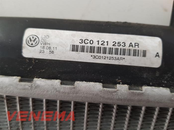 Chlodnica z Volkswagen Passat Variant (365) 2.0 TDI 16V 170 2012