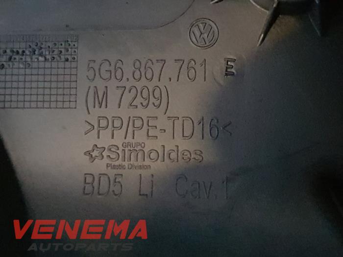 Revêtement coffre gauche d'un Volkswagen Golf VII (AUA) 1.4 TSI 16V 2015