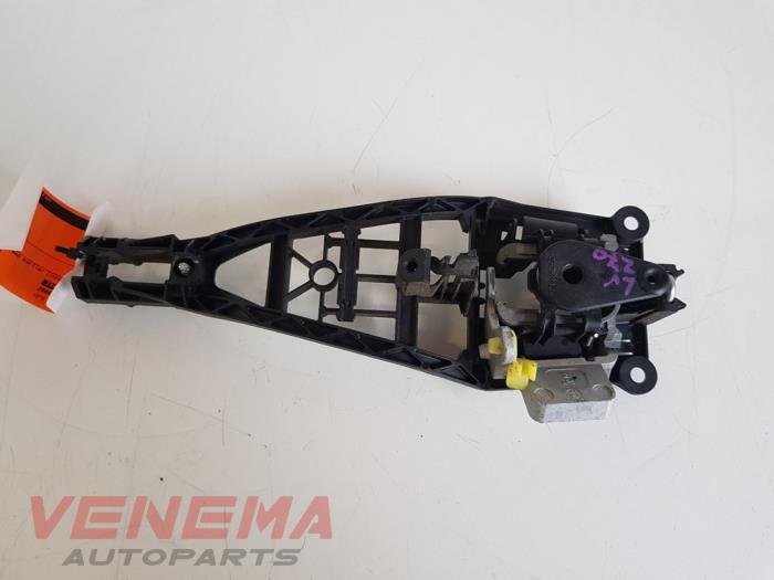 Usagé Divers Opel Corsa D 1.2 16V Prix € 14,99 Règlement à la marge proposé par Venema Autoparts