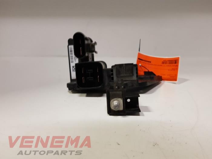 Begagnade Diverse BMW 3 serie Touring (F31) 330d 3.0 24V Performance Power Kit Pris € 29,99 Marginaltabell erbjuds av Venema Autoparts