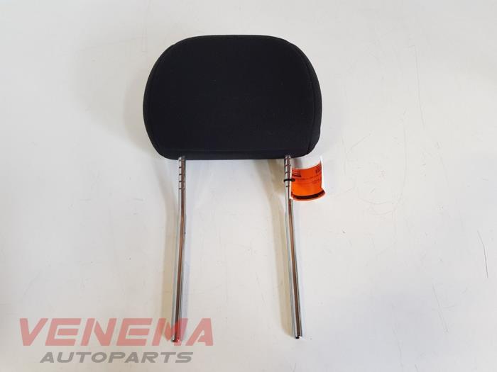 Begagnade Nackstöd Opel Corsa D 1.2 16V Pris € 29,99 Marginaltabell erbjuds av Venema Autoparts