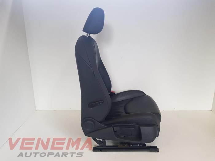 Sitz rechts van een Seat Leon (5FB) 2.0 TDI Ecomotive 16V 2014