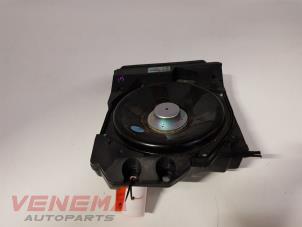 Used Subwoofer BMW 3 serie Touring (F31) 320d 2.0 16V Performance Power Kit Price € 24,99 Margin scheme offered by Venema Autoparts