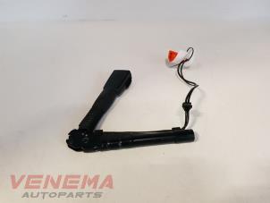 Used Seatbelt tensioner, right BMW 3 serie Touring (F31) 320d 2.0 16V Performance Power Kit Price € 64,99 Margin scheme offered by Venema Autoparts
