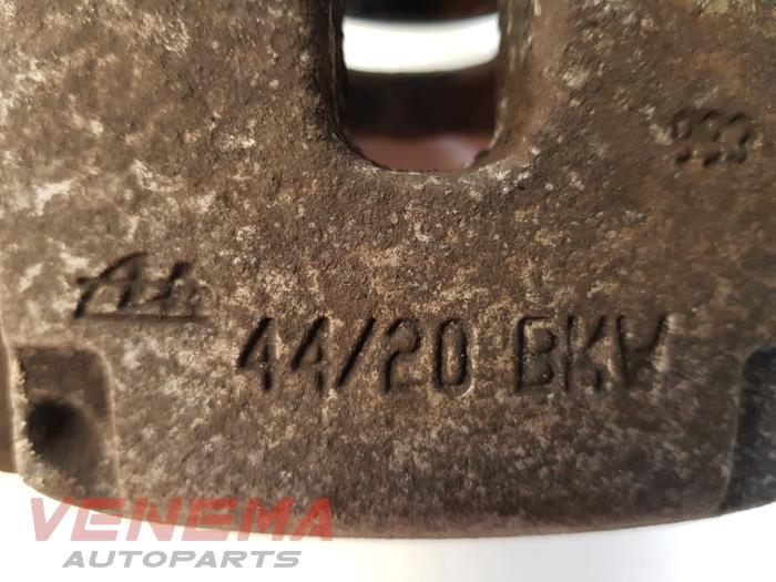 Rear brake calliper, left from a BMW X5 (E70) 30d xDrive 3.0 24V 2011