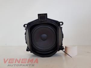 Used Subwoofer BMW X5 (E70) 30d xDrive 3.0 24V Price € 29,99 Margin scheme offered by Venema Autoparts