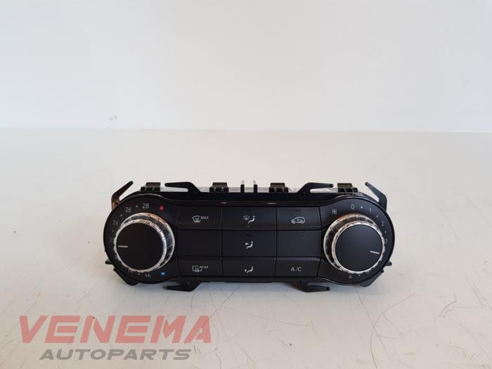Begagnade Värmekontrollpanel Mercedes A (W176) 2.0 A-250 Turbo 16V 4-Matic Pris € 99,99 Marginaltabell erbjuds av Venema Autoparts