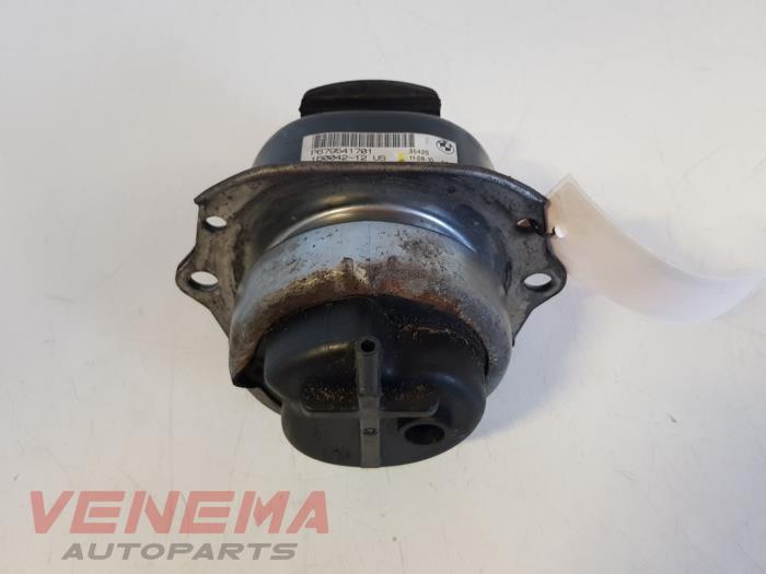 Used Engine mount BMW X5 (E70) 30d xDrive 3.0 24V Price € 14,99 Margin scheme offered by Venema Autoparts