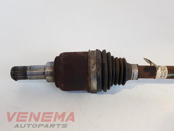 Front drive shaft, left from a Fiat Panda (312) 1.2 69 2015