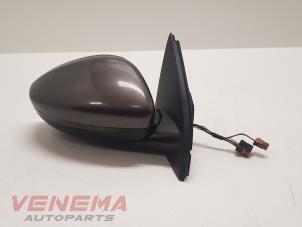 Used Wing mirror, right Peugeot 308 (L3/L8/LB/LH/LP) 1.6 BlueHDi 120 Price € 74,99 Margin scheme offered by Venema Autoparts