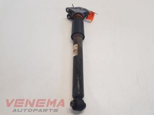 Used Rear shock absorber, left BMW 3 serie Touring (F31) 320d 2.0 16V Performance Power Kit Price € 29,99 Margin scheme offered by Venema Autoparts