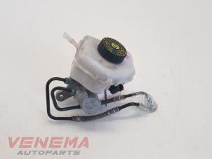Used Master cylinder BMW 3 serie Touring (F31) 320d 2.0 16V Performance Power Kit Price € 69,99 Margin scheme offered by Venema Autoparts