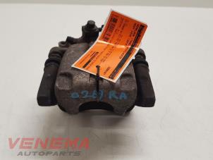 Używane Zacisk hamulcowy prawy tyl Seat Leon (5FB) 2.0 TDI Ecomotive 16V Cena € 49,99 Procedura marży oferowane przez Venema Autoparts