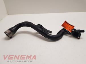 Used Air intake hose Renault Clio IV (5R) 0.9 Energy TCE 90 12V Price € 19,99 Margin scheme offered by Venema Autoparts