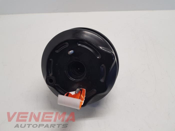 Usagé Servo frein BMW 1 serie (F21) 114i 1.6 16V Prix € 44,99 Règlement à la marge proposé par Venema Autoparts
