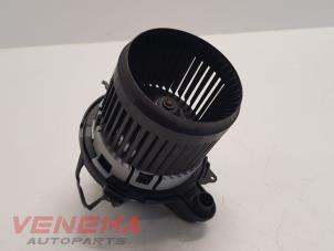 Used Heating and ventilation fan motor Renault Clio IV (5R) 0.9 Energy TCE 90 12V Price € 39,99 Margin scheme offered by Venema Autoparts