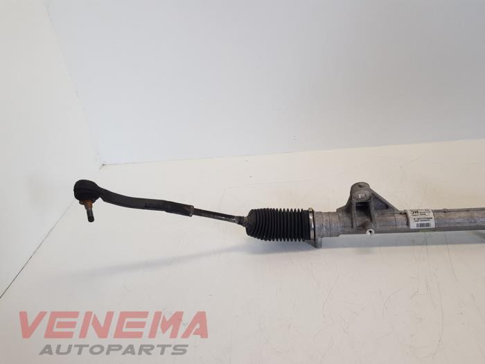 Steering box from a Renault Clio IV (5R) 0.9 Energy TCE 90 12V GPL 2018