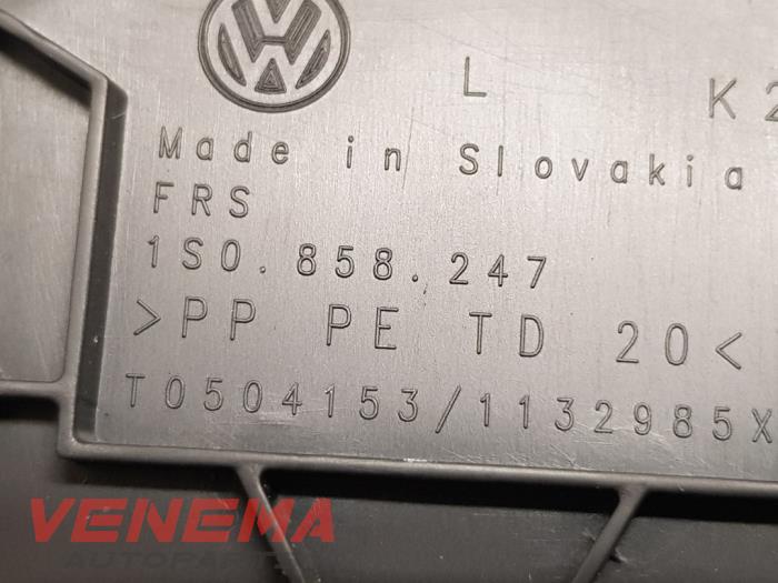 Armaturenbrett Teil van een Volkswagen Up! (121) 1.0 12V 75 2014
