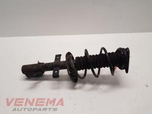 Used Front shock absorber rod, right Renault Clio IV (5R) 0.9 Energy TCE 90 12V Price € 79,99 Margin scheme offered by Venema Autoparts