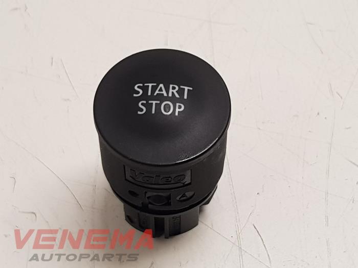 Używane Przelacznik Start/Stop Renault Clio IV (5R) 0.9 Energy TCE 90 12V Cena € 9,99 Procedura marży oferowane przez Venema Autoparts