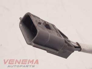 Lambda probe from a Renault Clio IV (5R) 0.9 Energy TCE 90 12V 2018