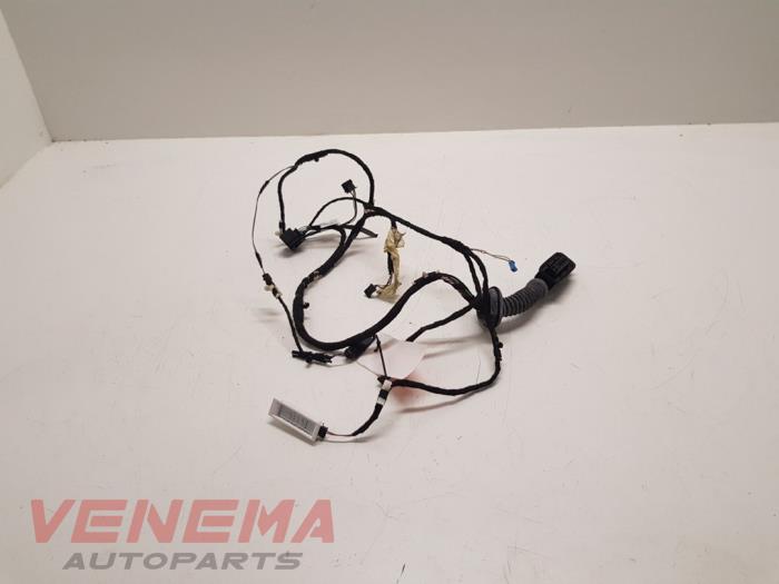 Begagnade Kablage BMW 3 serie Touring (F31) 318d 2.0 16V Pris € 39,99 Marginaltabell erbjuds av Venema Autoparts