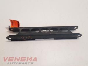 Used Rear wishbone, right BMW 3 serie Touring (E91) 318d 16V Price € 14,99 Margin scheme offered by Venema Autoparts