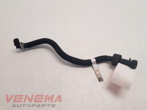 Used Fuel line BMW 3 serie Touring (E91) 318d 16V Price € 19,99 Margin scheme offered by Venema Autoparts