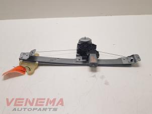 Used Window mechanism 4-door, front right Renault Clio IV (5R) 0.9 Energy TCE 90 12V Price € 14,99 Margin scheme offered by Venema Autoparts