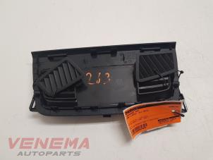 Used Dashboard part BMW 3 serie Touring (E91) 318d 16V Price € 19,99 Margin scheme offered by Venema Autoparts