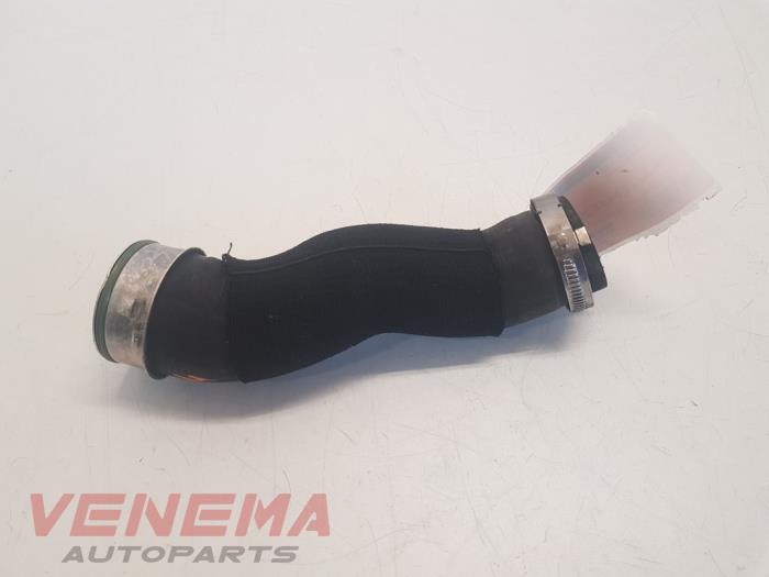 Gebrauchte Intercooler Schlauch Volkswagen Touareg (7PA/PH) 3.0 TDI V6 24V Preis € 49,99 Margenregelung angeboten von Venema Autoparts