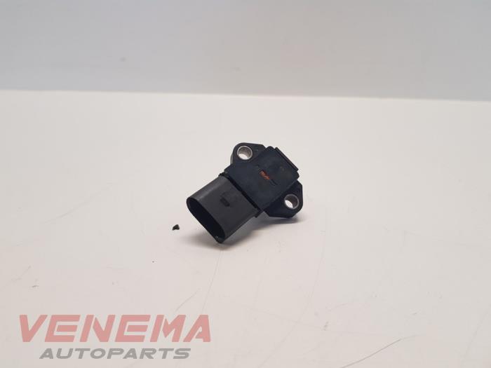 Begagnade Bränsletryckssensor Seat Leon (5FB) 1.0 TSI 12V Pris € 9,99 Marginaltabell erbjuds av Venema Autoparts