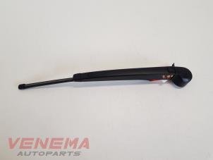 Used Rear wiper arm Seat Leon (5FB) 1.0 TSI 12V Price € 14,99 Margin scheme offered by Venema Autoparts