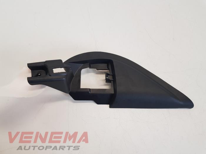 Gebrauchte Abdeckplatte sonstige Peugeot 308 (L3/L8/LB/LH/LP) 1.6 BlueHDi 120 16V Preis € 14,99 Margenregelung angeboten von Venema Autoparts