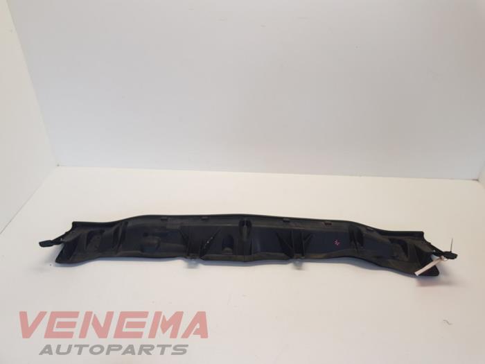 Używane Parawan Renault Clio IV (5R) 0.9 Energy TCE 90 12V Cena € 24,99 Procedura marży oferowane przez Venema Autoparts
