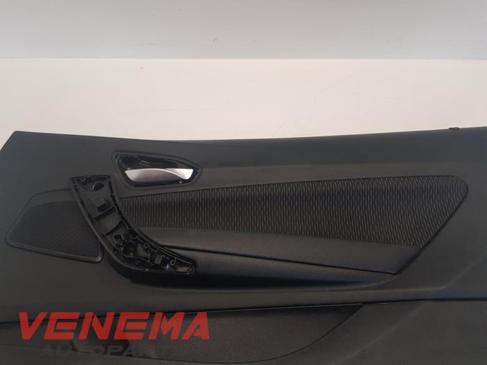 Revêtement portière 4portes avant droite d'un BMW 1 serie (F20) 116i 1.6 16V 2015