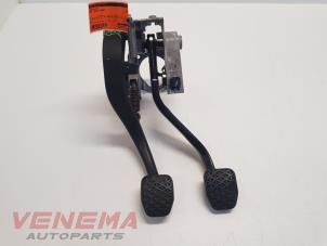Used Set of pedals BMW 1 serie (E87/87N) 118d 16V Price € 69,99 Margin scheme offered by Venema Autoparts