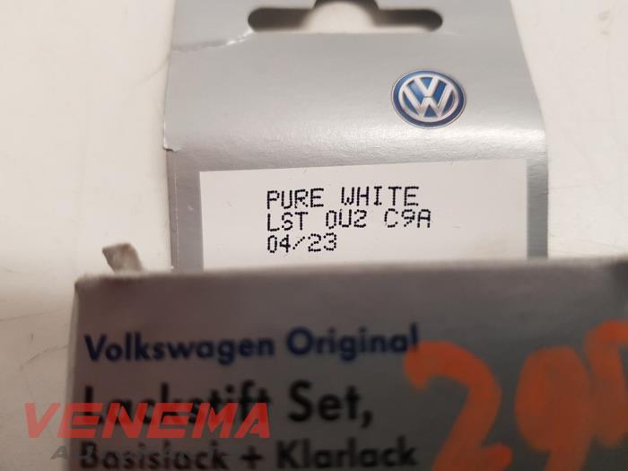 Pisak z lakierem z Volkswagen Golf VII (AUA) 1.0 TSI 12V 2018