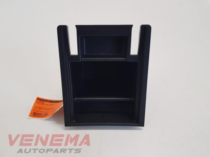 Begagnade Diverse Seat Leon ST (5FF) 1.4 TSI ACT 16V Pris € 14,99 Marginaltabell erbjuds av Venema Autoparts