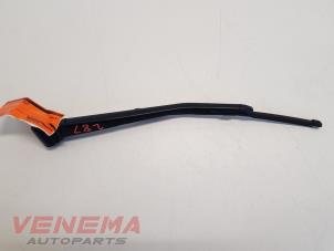 Used Rear wiper arm BMW 1 serie (E81) 120i 16V Price € 7,99 Margin scheme offered by Venema Autoparts