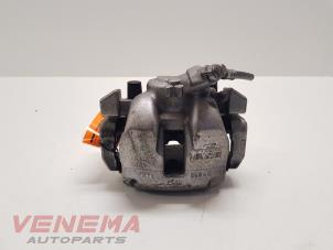 Used Front brake calliper, left Peugeot 3008 II (M4/MC/MJ/MR) 1.2 12V e-THP PureTech 130 Price € 54,99 Margin scheme offered by Venema Autoparts