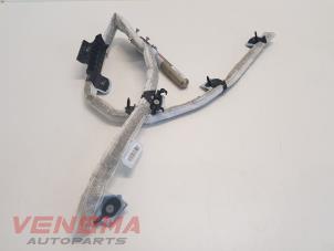 Used Roof curtain airbag BMW 1 serie (E81) 120i 16V Price € 68,99 Margin scheme offered by Venema Autoparts